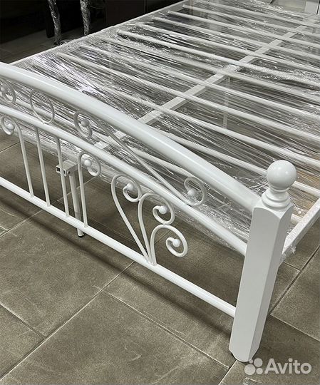 Кровать 140х200, ковка, массив, 2 цвета