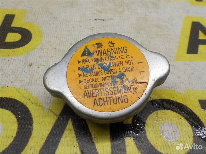 Крышка радиатора Mitsubishi Outlander (CU) 2003-2