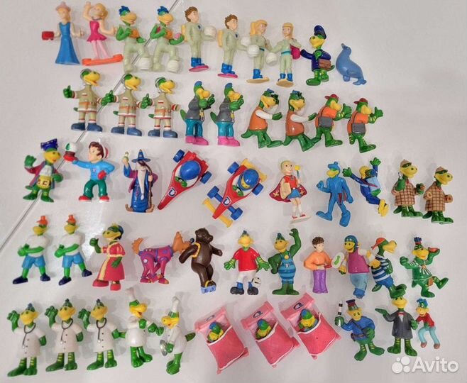 Игрушки киндер из 90х и растишка