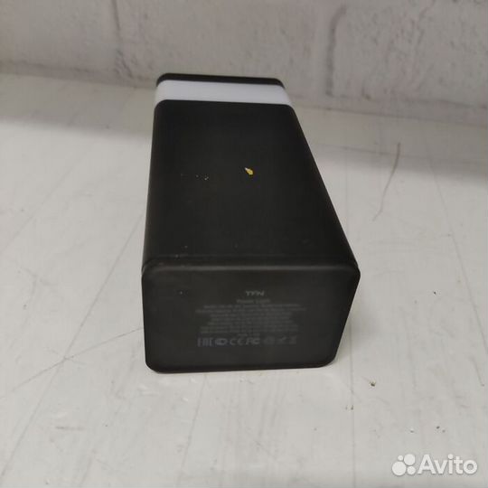 Беспроводное зарядное устройство TFN tfn-pb-300