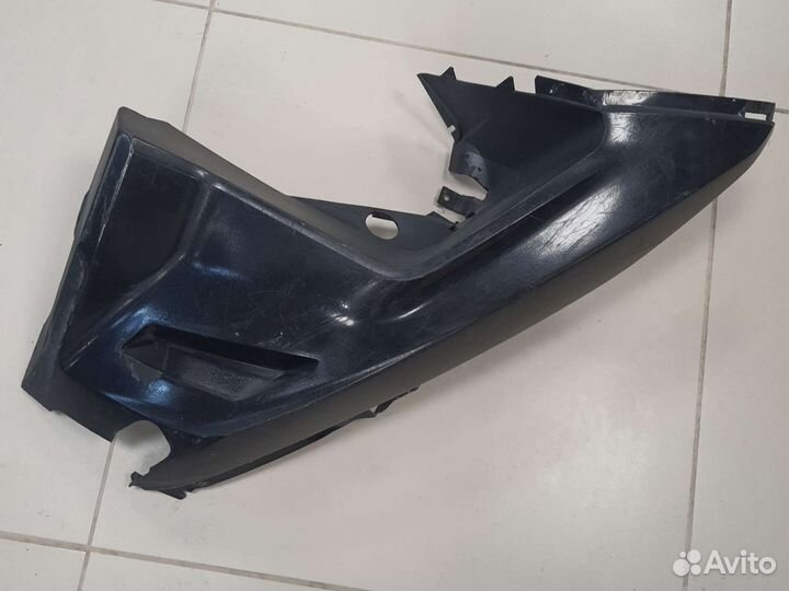 Панель снегохода правая