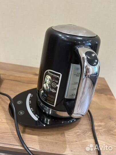 Чайник электрический redmond