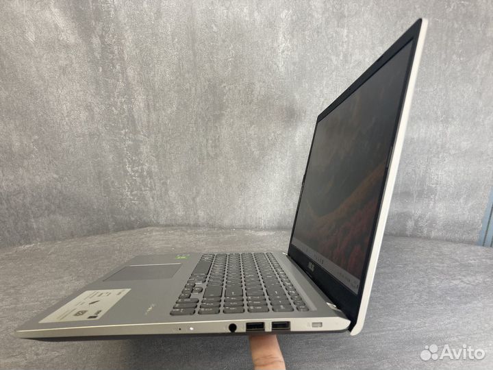 Мощный Asus i7-1065G7, MX330, 16gb, SSD 512gb