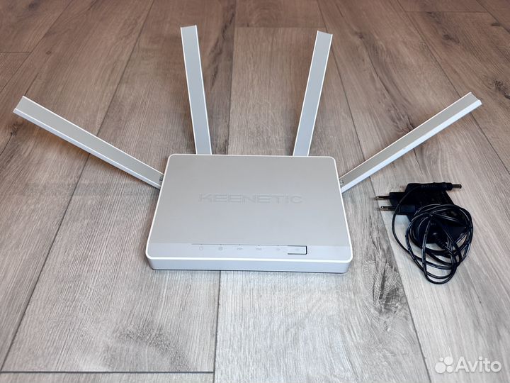 Роутер Kinetic Giga KN-1011