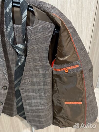 Костюм тройка casaba