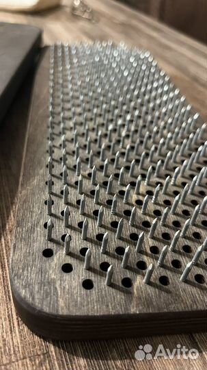 Доска садху с медными гвоздями