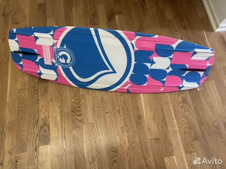 Вейкборд liquid force