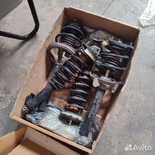 BMW M3 e46 Стойки комплект сток