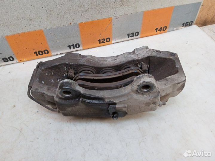 Суппорт передний левый Volkswagen Touareg