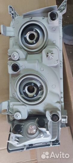 Фара левая Toyota crown jzs151