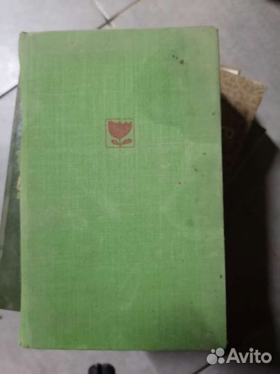 Книги отдам бесплатно