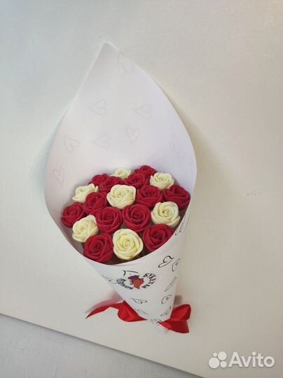 Розы из Белого Шоколада - 19 шт в Букете