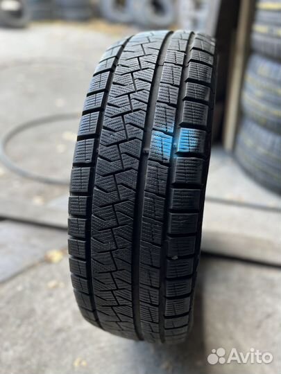 Pirelli Ice Asimmetrico 245/45 R17