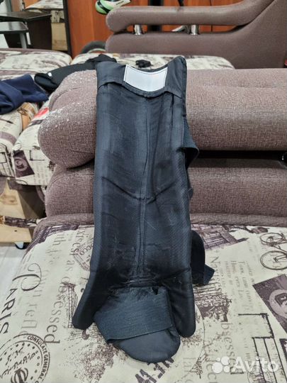 Щитки для единоборств