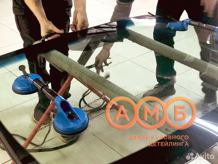 Лобовое стекло Hyundai Tucson III вклеим ловко