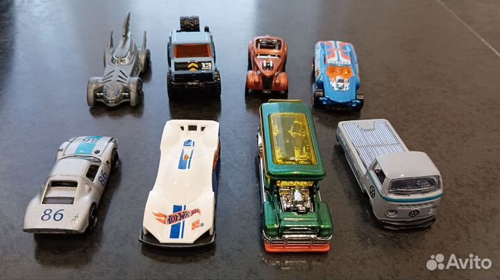 Hot wheels машинки