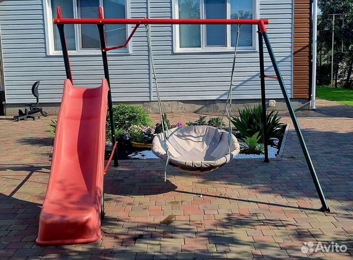 Качели с горкой