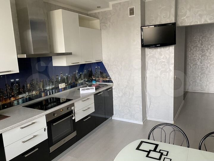 2-к. квартира, 70 м², 5/16 эт.