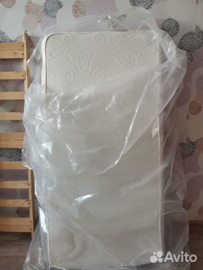 Детская кроватка с матрасом б/у