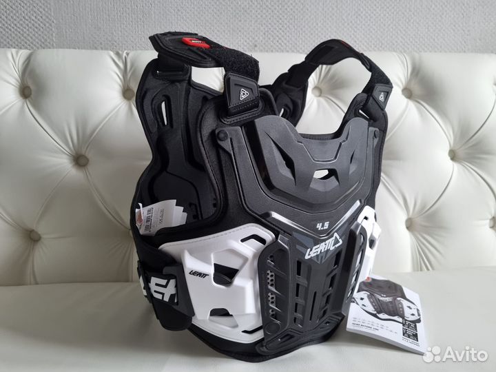 Мотозащита тела Leatt Chest Protector 4.5 новая