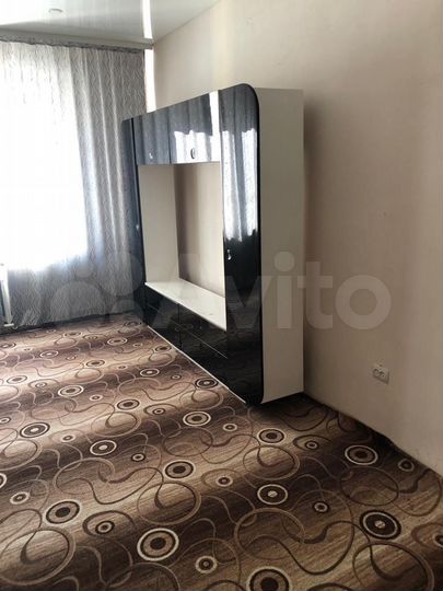 Комната 19 м² в 1-к., 1/4 эт.