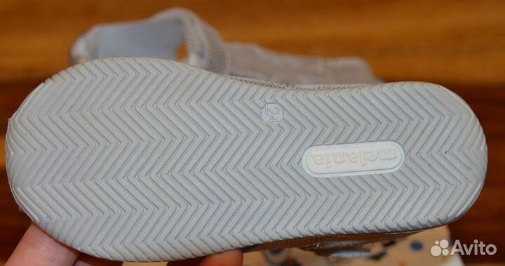 Туфли открытые Melania