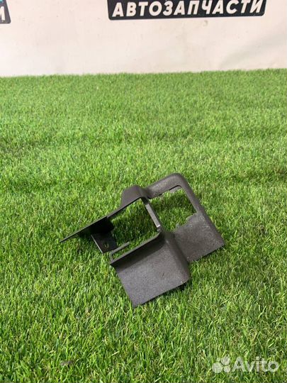 Пластик салазок сиденья передний правый Ford