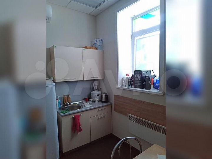 Офисный центр (помещение), магазин 170,2 м² с зу