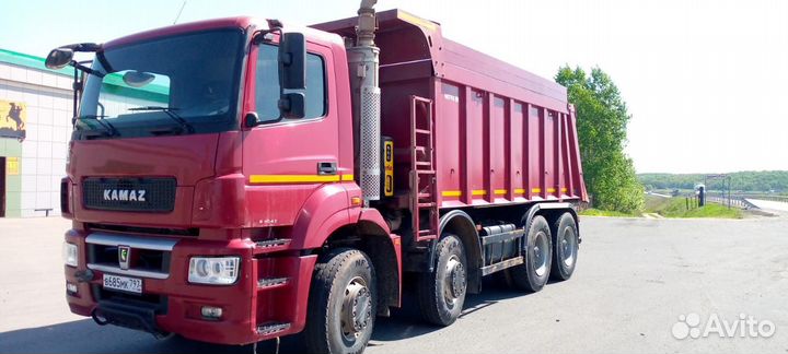 Водитель на самосвал