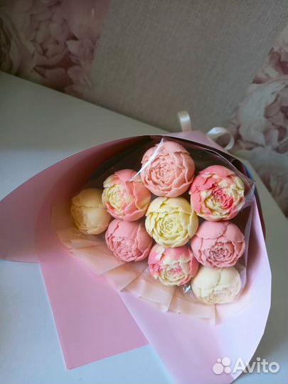 Шоколадные букеты пионы из бельгийского шоколада