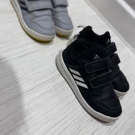 Кроссовки adidas