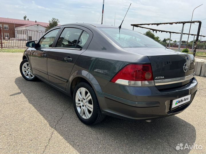 Opel Astra 1.8 AT, 2011, 187 200 км