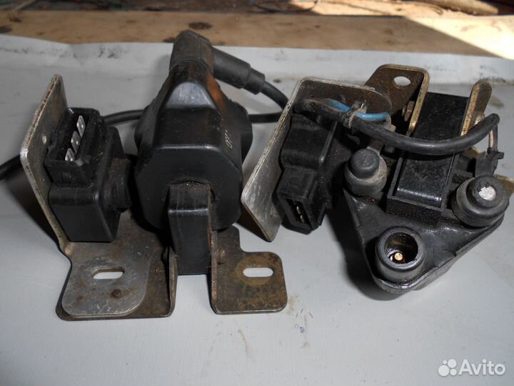 443905105D Катушка зажигания Audi 80 B4 1992 г