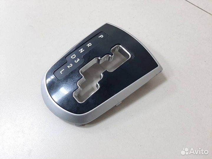 Накладка консоли кпп Hyundai Solaris 2010-2017