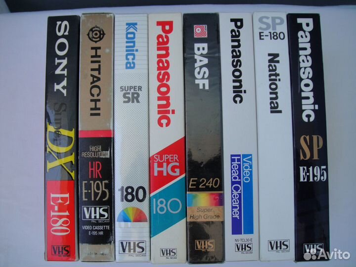 Аудиокассеты видеокассеты VHS