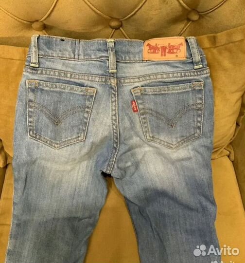 Джинсы levis