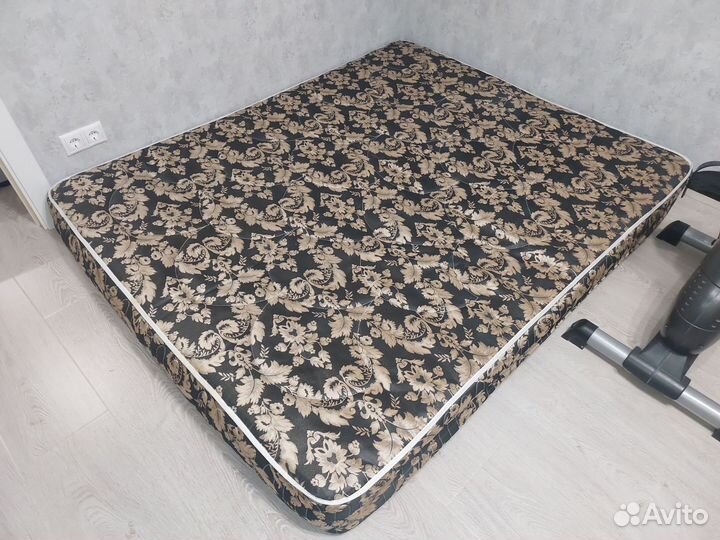 Матрас бу 160 на 195