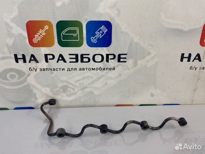 Трубка топливная левая Toyota Land Cruiser 200