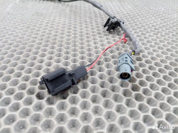 Камера заднего вида кнопка багажника Tiguan 06-11