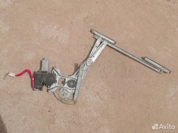 Стеклоподъемник передний правый паджеро пинин+