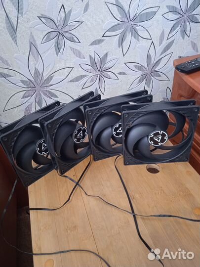 Продам вентиляторы для корпуса Arctic