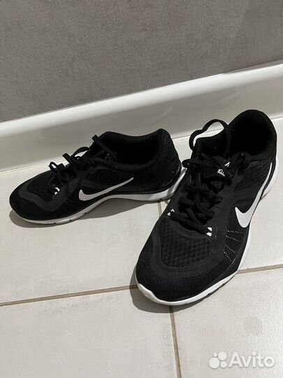 Кроссовки nike женские