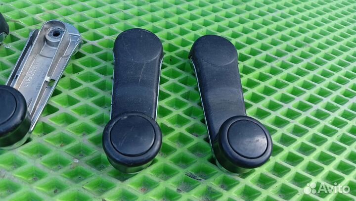 Ручка стеклоподъемника Audi 80 B3