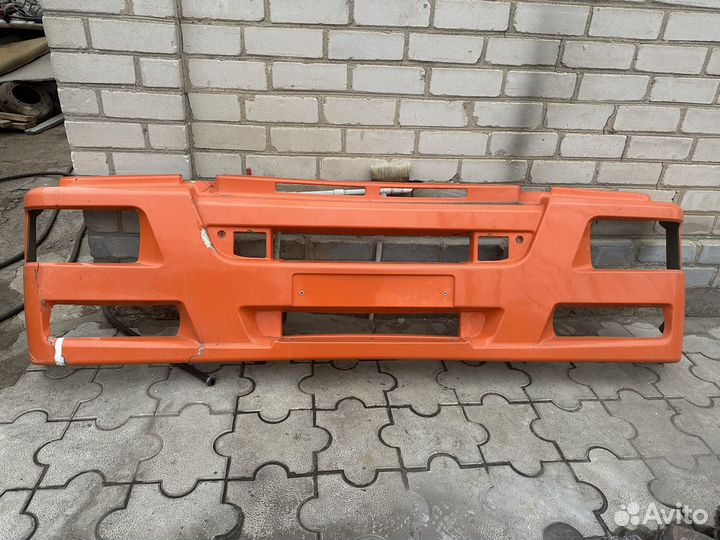 Бампер передний облицовка буфера Камаз 6520