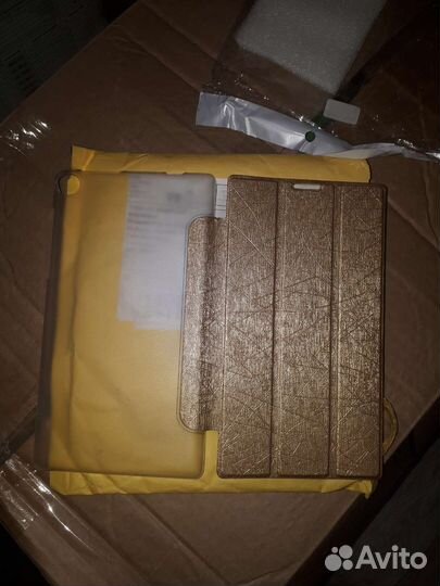 Чехол книжка на планшет