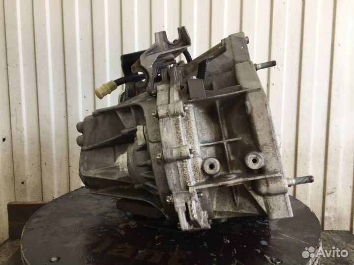 МКПП (механическая коробка переключения передач) R