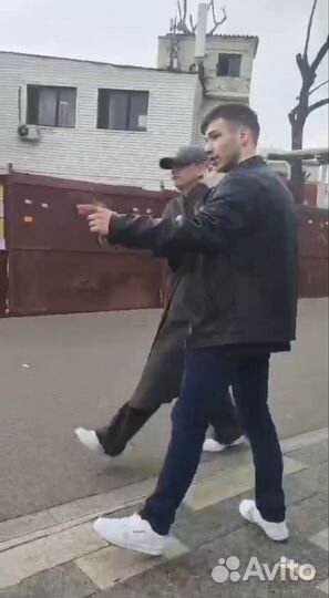 Харизматичный промоутер профессионал