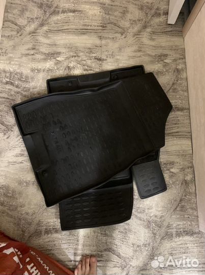 Автомобильные коврики резиновые на нисссан x-treel