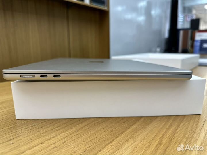 Macbook Air 15 m2 8 512gb Starlight