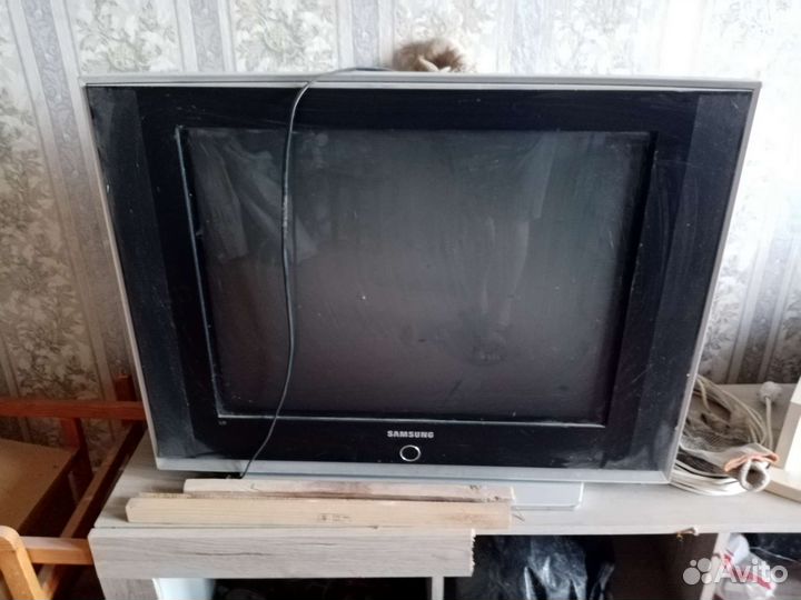 Телевизор samsung